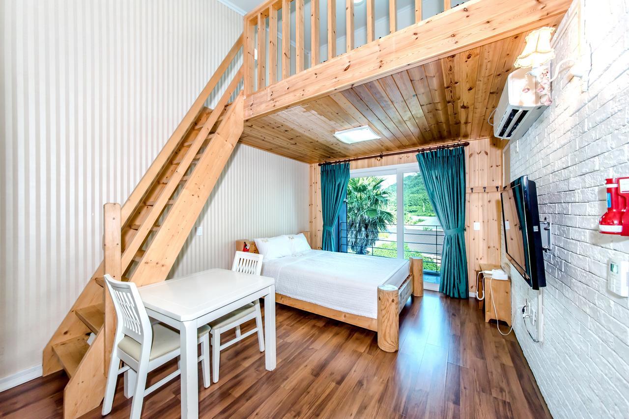 Mirvill Pension & Resort Согвипхо Экстерьер фото